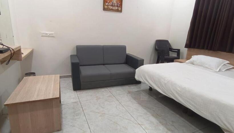 Hotel Royal Stay Gandhinagar