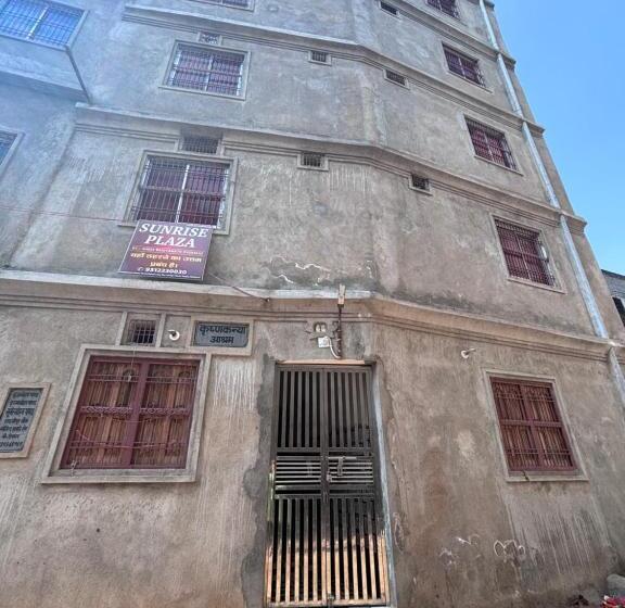 فندق Sunrise Plaza Non Ac Room