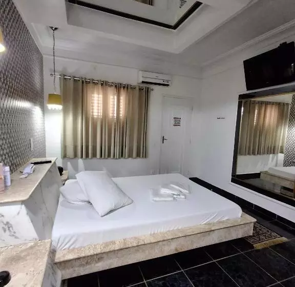 Motel Marajas Mococa   Apartamento 03