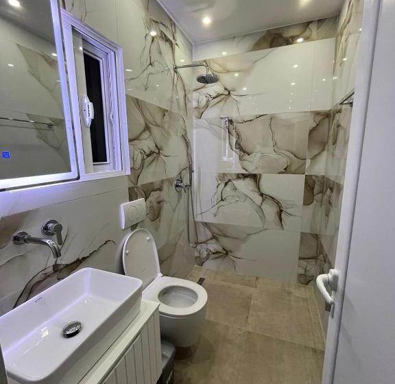 پانسیون Apartaments Martini   Borsh