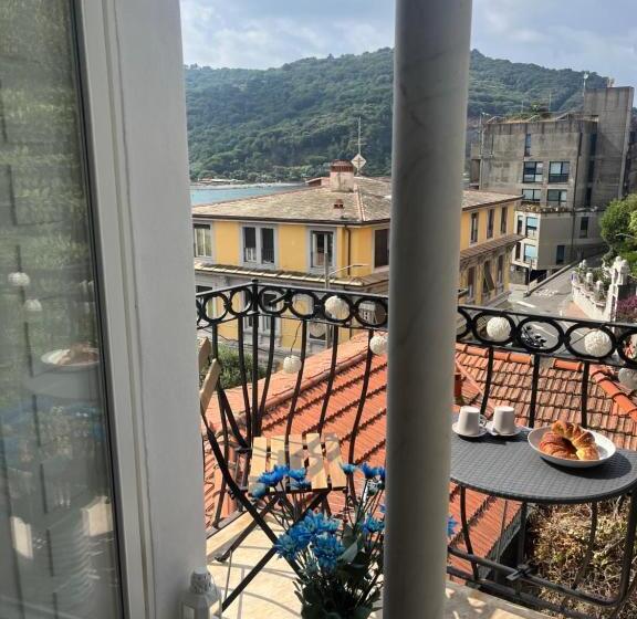 膳宿费 Le Finestre Veneris