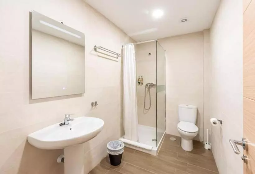 Majatalo Otero & Elma 2