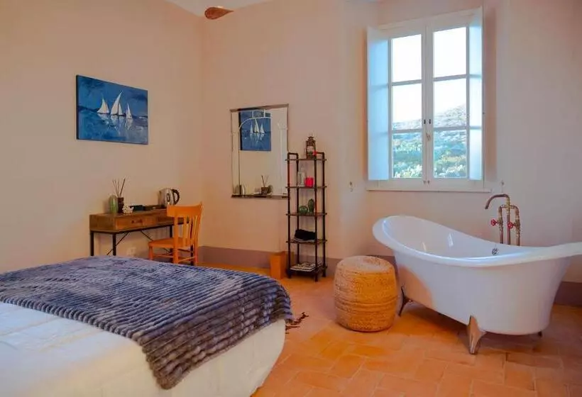 Lomakeskus Faro Capel Rosso