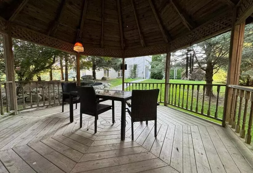 Lomakeskus Holden Villa Retreat