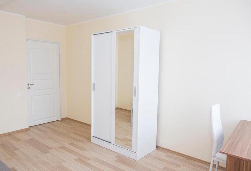 هاستل Central Shared Flat   Quiet Private Room