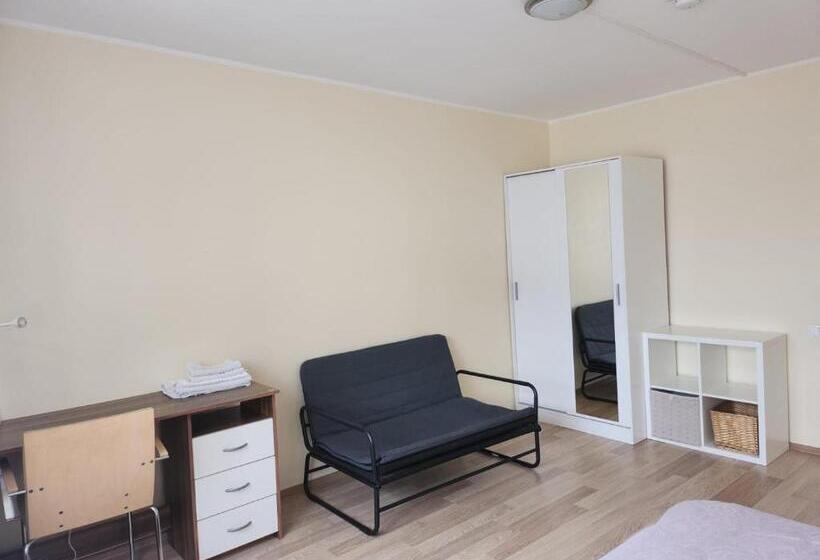 هاستل Central Shared Flat   Quiet Private Room