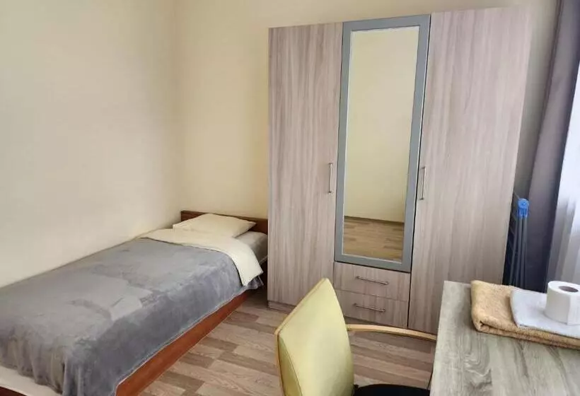 هاستل Central Shared Flat   Quiet Private Room