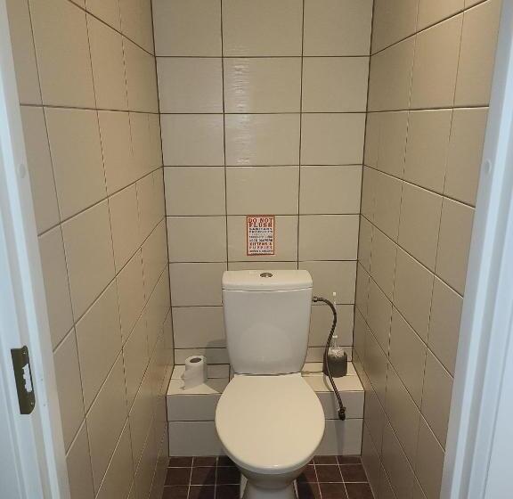 هاستل Central Shared Flat   Quiet Private Room