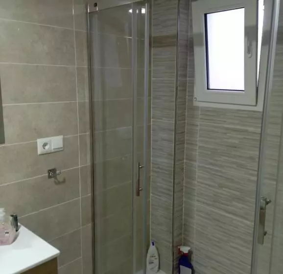 ベッドアンドブレックファースト Albergue Hostel Socios