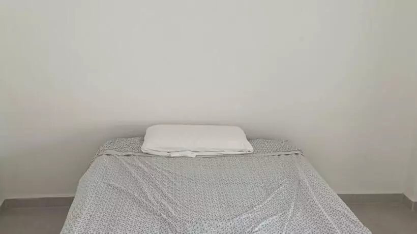 ベッドアンドブレックファースト Albergue Hostel Socios