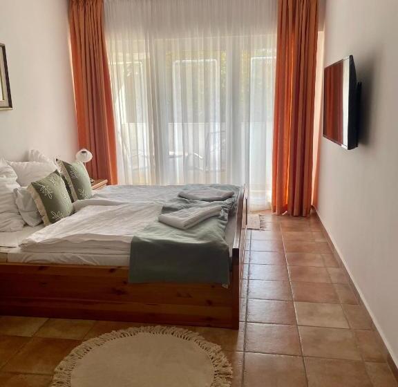 Nocleg ze śniadaniem Julianna Vendégház