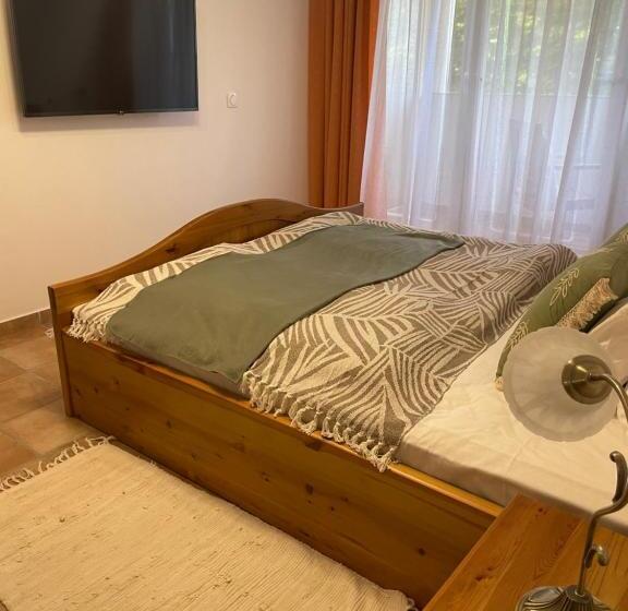 Nocleg ze śniadaniem Julianna Vendégház