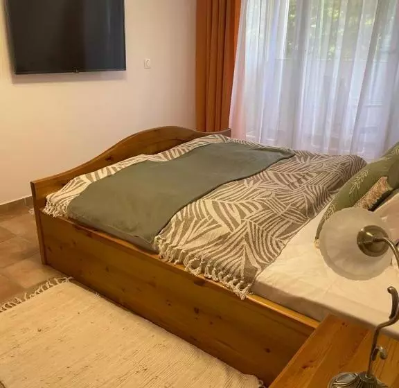 Aamiaismajoitus (B&B) Julianna Vendégház