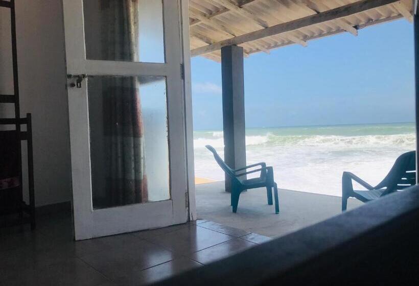 مبيت وإفطار Silver Sands Beach