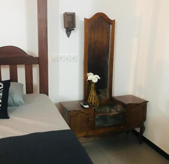 مبيت وإفطار Silver Sands Beach