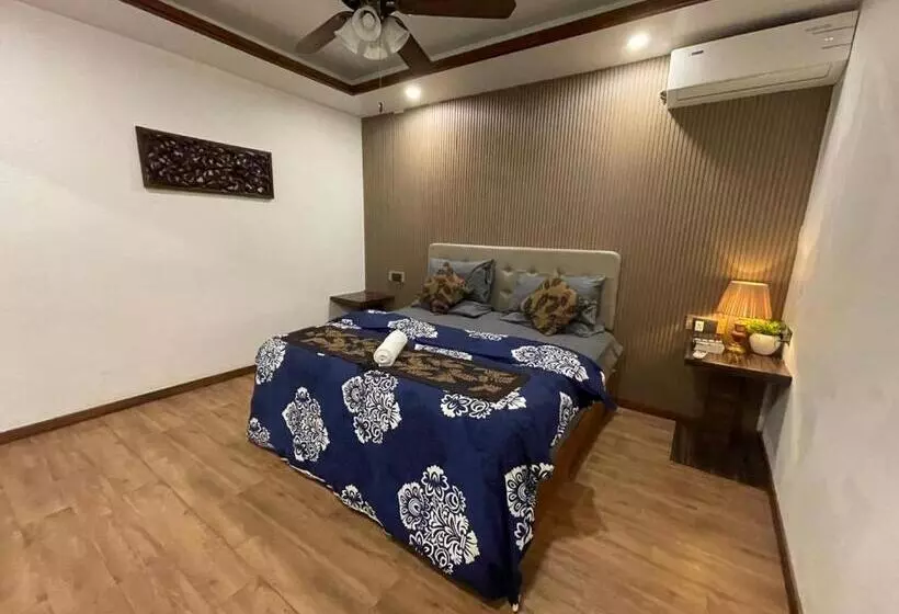 هتل Himeyn Beach Inn   Ocho Homes By Eight Continents