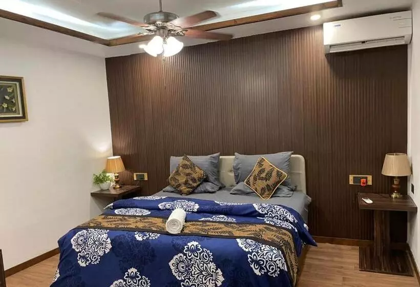 هتل Himeyn Beach Inn   Ocho Homes By Eight Continents