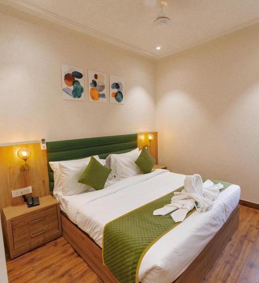 Mannat Residency By Io Hotels Near Golden Temple