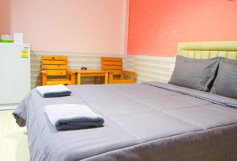 Hotel The Moon Resort Phetchaburi