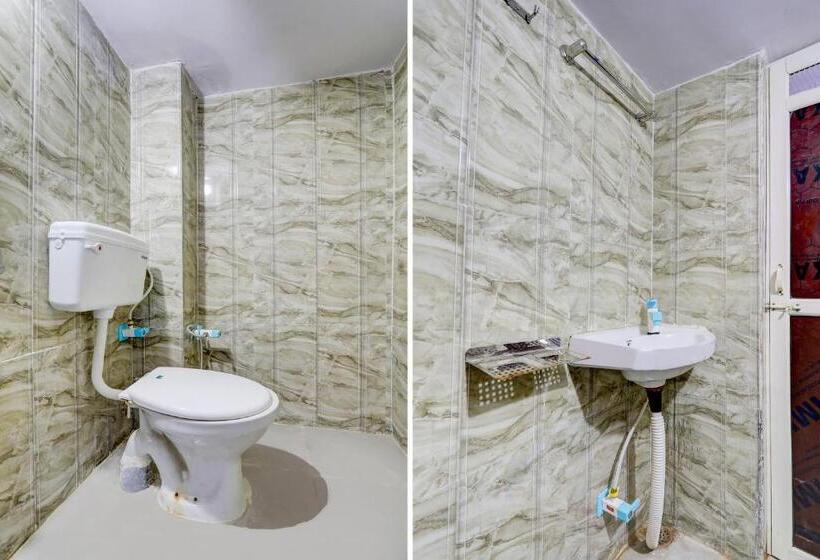 בית מלון כפרי Spot On Mg Plaza