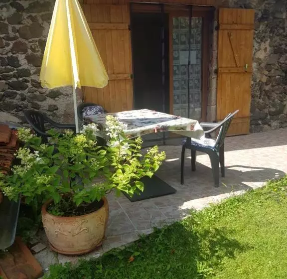 Majatalo Bienvenue Chez Bernard