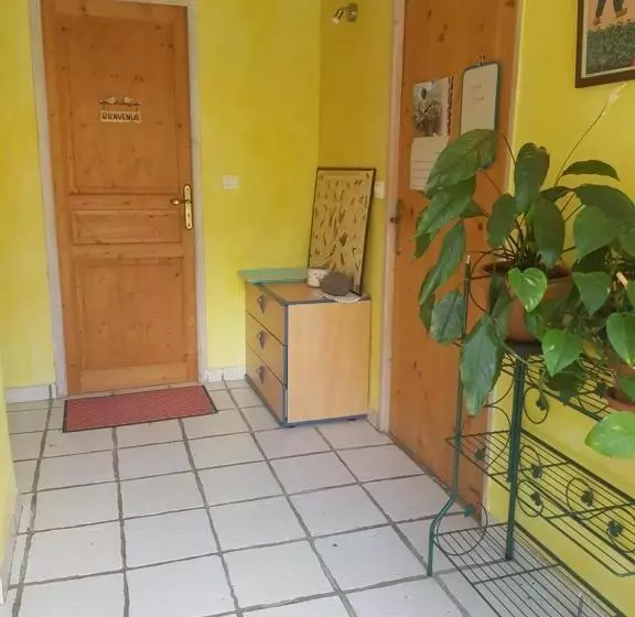 Majatalo Bienvenue Chez Bernard