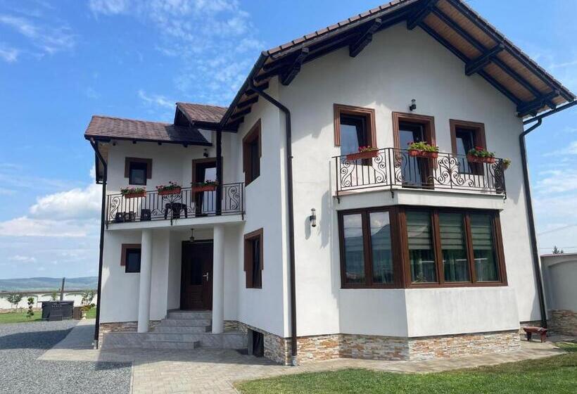 פנסיון Casa De Vacanta