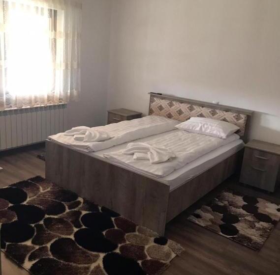 פנסיון Casa De Vacanta