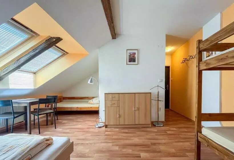 Majatalo Penzion U Fandy