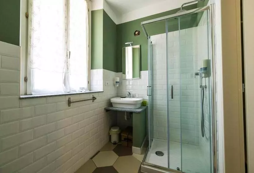 ベッドアンドブレックファースト Guest House   Il Cedro Reale