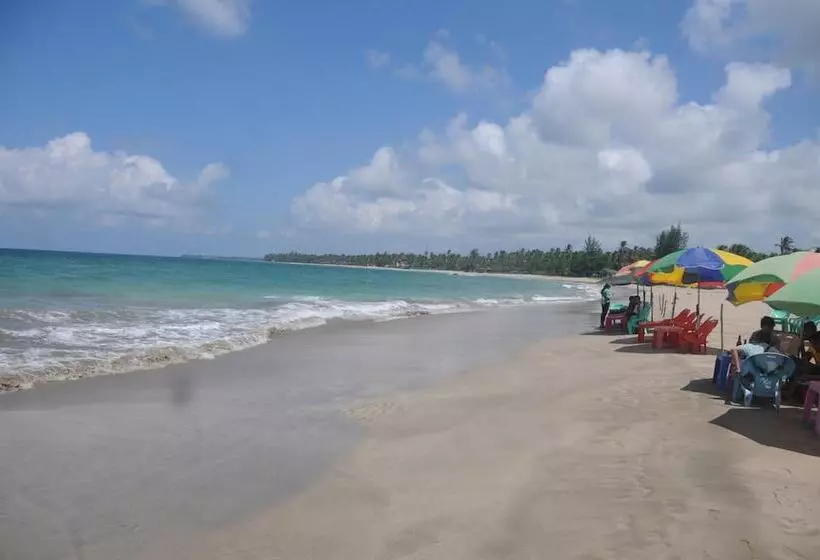 تختخواب و صبحانه Ngwe Saung Garden Guest House