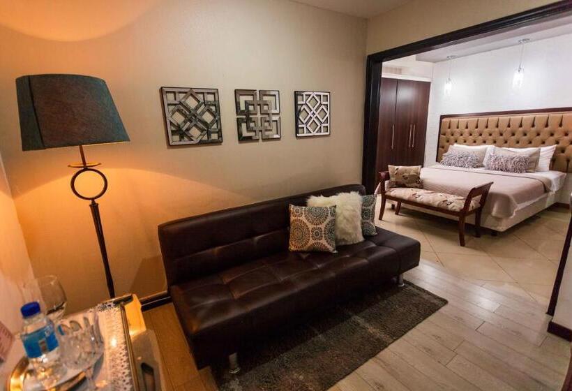 Casa Lolita Hotel Boutique