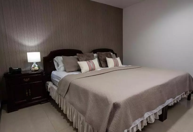 Casa Lolita Hotel Boutique