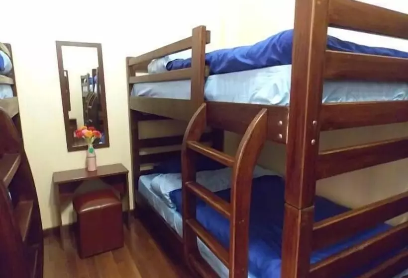 Cleopatra Palace Hostel