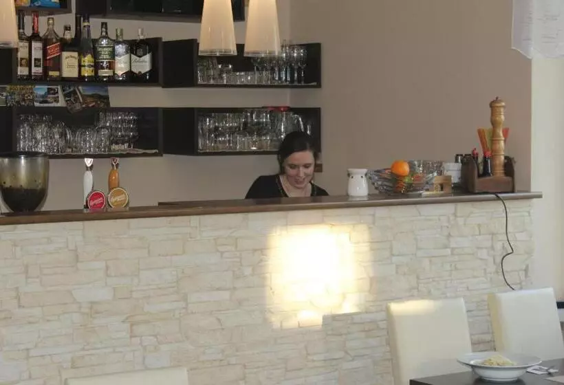 Hotelli Penzion Vesely
