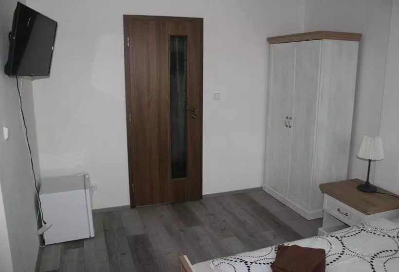 Hotelli Penzion Vesely