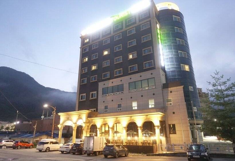 בית מלון כפרי Persimmon Tourist