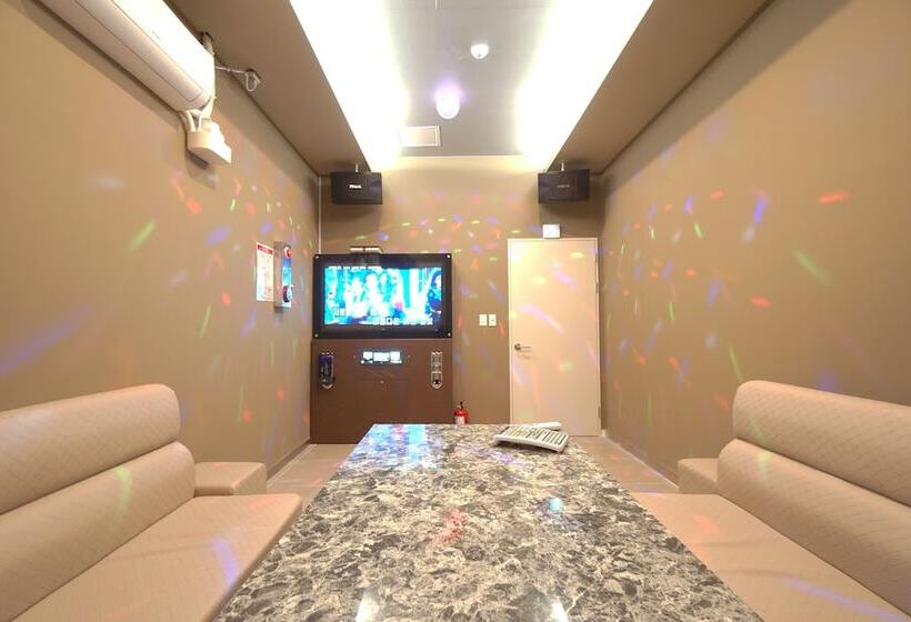 בית מלון כפרי Persimmon Tourist