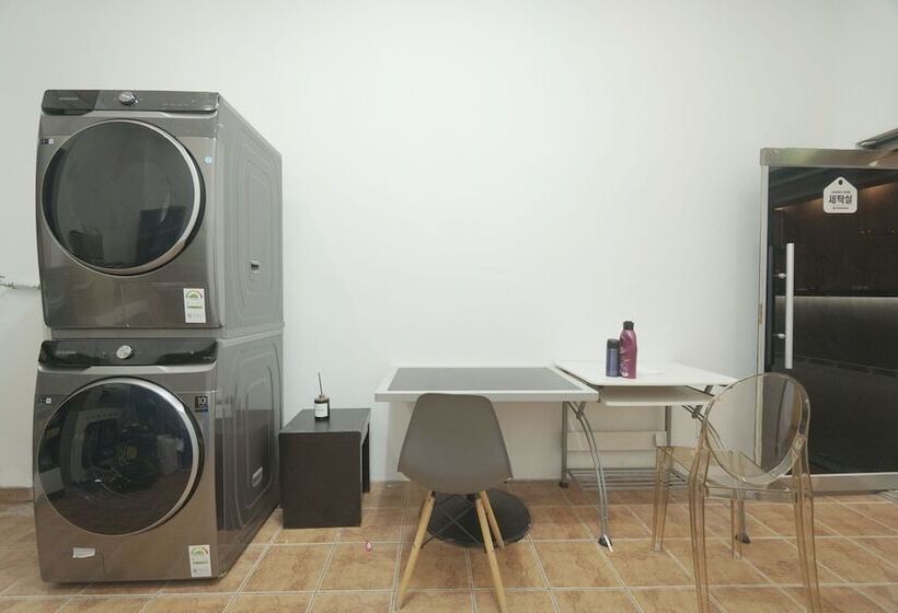 בית מלון כפרי Persimmon Tourist