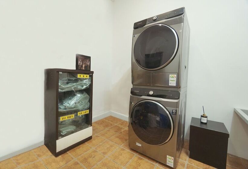 בית מלון כפרי Persimmon Tourist