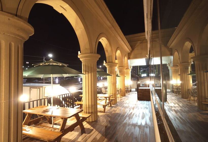 בית מלון כפרי Persimmon Tourist