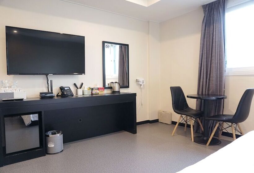 בית מלון כפרי Persimmon Tourist