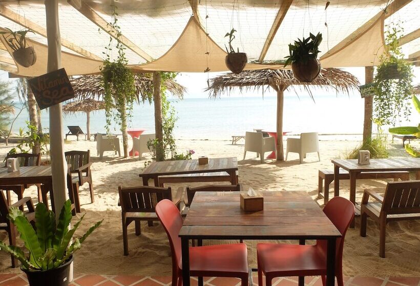 منتجع Seaesta Beach