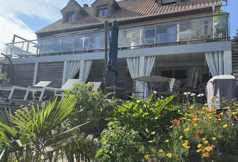 ベッドアンドブレックファースト Nuitée D Opale