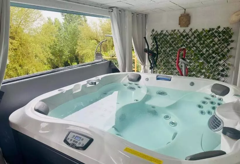 ベッドアンドブレックファースト Nuitée D Opale