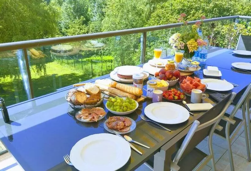 ベッドアンドブレックファースト Nuitée D Opale