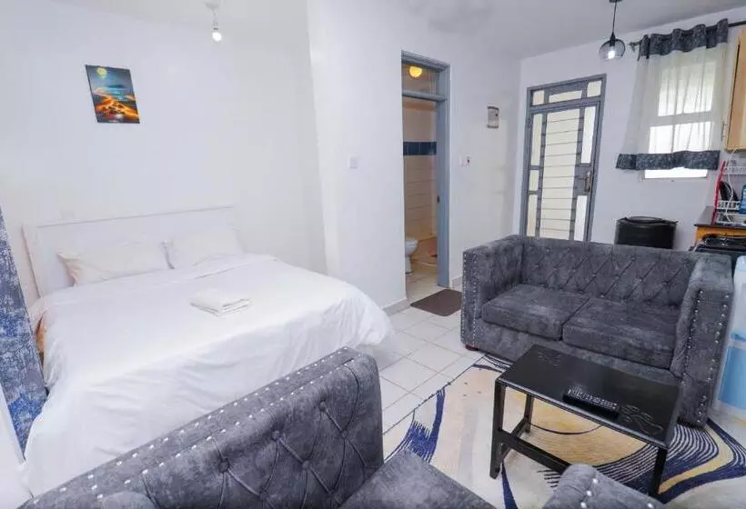 تختخواب و صبحانه Serene Studio Along Ngong Road Nairobi