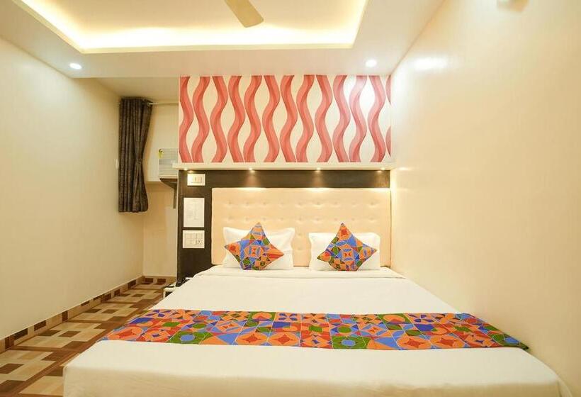 Fabhotel Grand Vatika