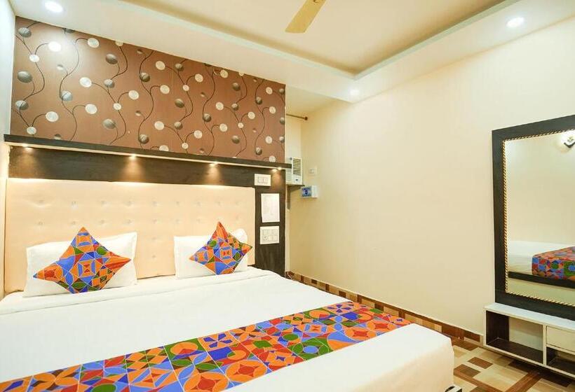 Fabhotel Grand Vatika