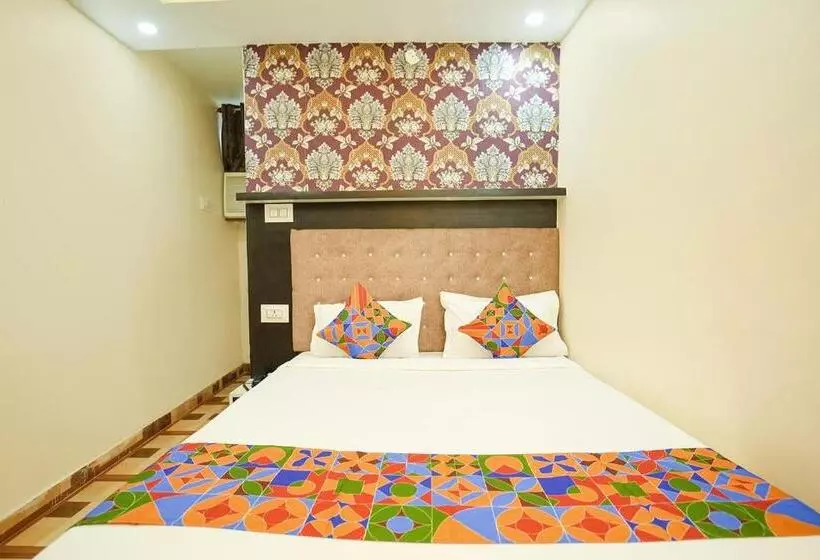 Fabhotel Grand Vatika